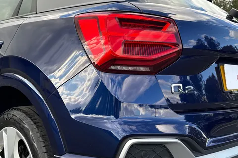 PN72LLU Audi Q2 S line 35 TFSI  150 PS S tronic Thumbnail #7