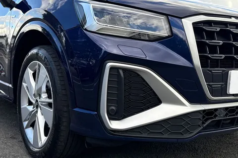 PN72LLU Audi Q2 S line 35 TFSI  150 PS S tronic Thumbnail #8