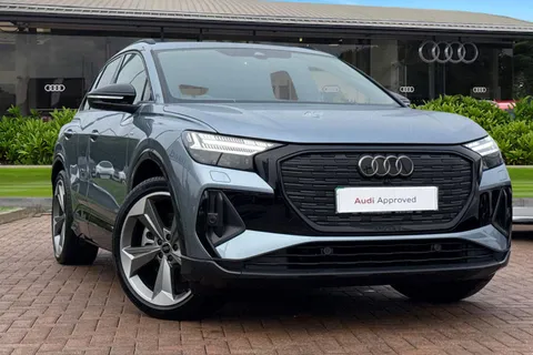 KO74FLL Audi Q4 e-tron Q4 Black Edition 45 e-tron kW Thumbnail #2