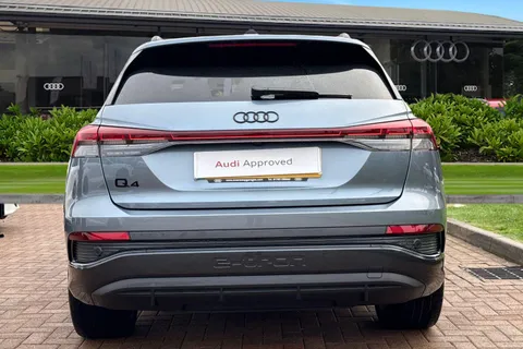 KO74FLL Audi Q4 e-tron Q4 Black Edition 45 e-tron kW Thumbnail #5