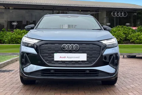 KO74FLL Audi Q4 e-tron Q4 Black Edition 45 e-tron kW Thumbnail #6