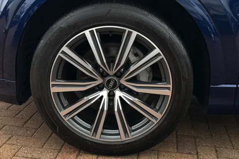 DX72WWS Audi Q8 S line 55 TFSI quattro 340 PS tiptronic Thumbnail #10