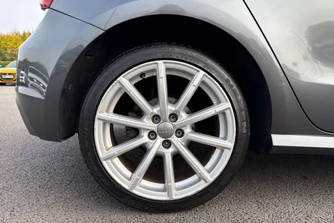 11 of 67 for AUDI A1 1.4 TFSI S Line Nav 5dr