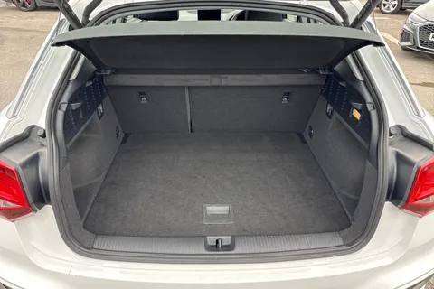 PK22XFS Audi Q2 Sport 30 TFSI 110 PS 6-speed Thumbnail #7