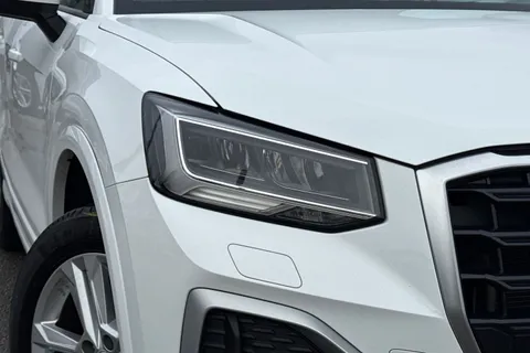 PK22XFS Audi Q2 Sport 30 TFSI 110 PS 6-speed Thumbnail #9