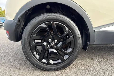 HV15VVC Renault Captur 1.5 dCi Dynamique S MediaNav EDC Euro 5 5dr Thumbnail #11