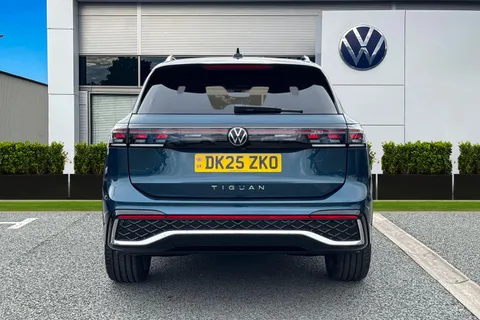 DK25ZKO Volkswagen Tiguan 2.0 TDI R-Line 5dr DSG ⭐Driver assistance package IQ lights, Info Package p Thumbnail #5