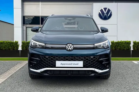 DK25ZKO Volkswagen Tiguan 2.0 TDI R-Line 5dr DSG ⭐Driver assistance package IQ lights, Info Package p Thumbnail #6