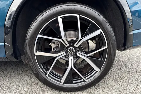 DK25ZKO Volkswagen Tiguan 2.0 TDI R-Line 5dr DSG ⭐Driver assistance package IQ lights, Info Package p Thumbnail #11