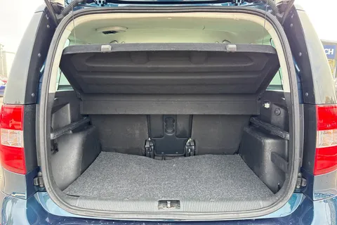 DF67OMZ Škoda Yeti 2.0 TDI SE L Drive Outdoor 4WD Euro 6 (s/s) 5dr Thumbnail #7