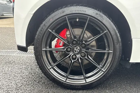 KS22URX Toyota Yaris 1.6T GR Circuit AWD Euro 6 3dr Thumbnail #11