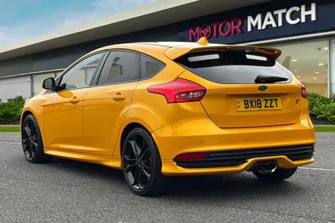 2 of 53 for FORD FOCUS 2.0T EcoBoost ST-3 Navigation 5dr