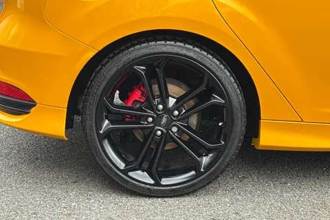 11 of 53 for FORD FOCUS 2.0T EcoBoost ST-3 Navigation 5dr