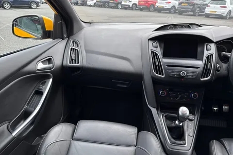 20 of 53 for FORD FOCUS 2.0T EcoBoost ST-3 Navigation 5dr