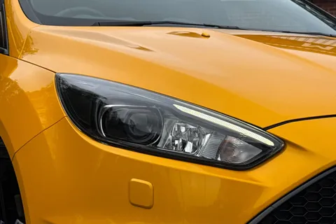 28 of 53 for FORD FOCUS 2.0T EcoBoost ST-3 Navigation 5dr