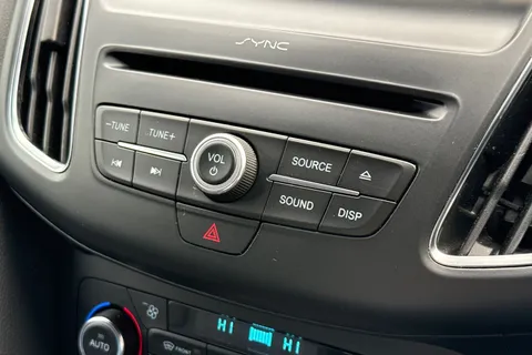 47 of 53 for FORD FOCUS 2.0T EcoBoost ST-3 Navigation 5dr