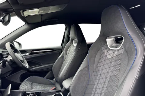 Volkswagen Tiguan 2.0 TDI R-Line DSG Euro 6 (s/s) 5dr Thumbnail #16