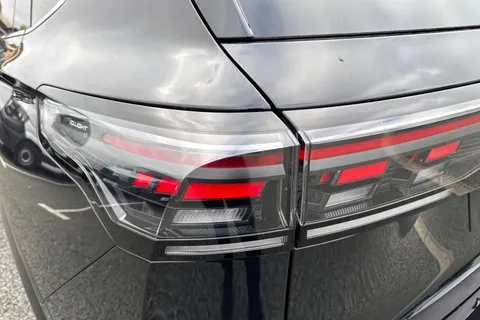 Volkswagen Tiguan 2.0 TDI R-Line DSG Euro 6 (s/s) 5dr Thumbnail #31