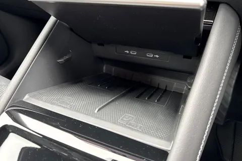 Volkswagen Tiguan 2.0 TDI R-Line DSG Euro 6 (s/s) 5dr Thumbnail #41