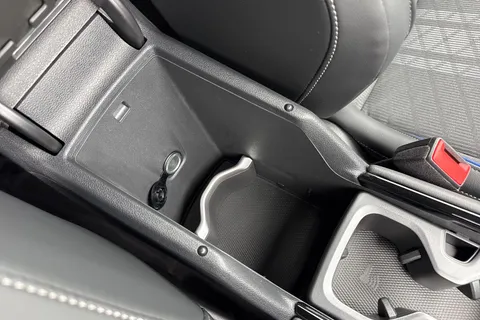 Volkswagen Tiguan 2.0 TDI R-Line DSG Euro 6 (s/s) 5dr Thumbnail #43