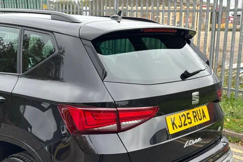 KJ25RUA SEAT Ateca 1.5 TSI EVO FR Black Edition Euro 6 (s/s) 5dr Thumbnail #8