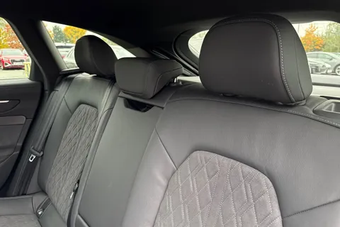 DX25UPN Audi A6 Avant Avant Edition 1 TFSI  204 PS S tronic Thumbnail #20