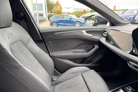 DX25UPN Audi A6 Avant Avant Edition 1 TFSI  204 PS S tronic Thumbnail #21