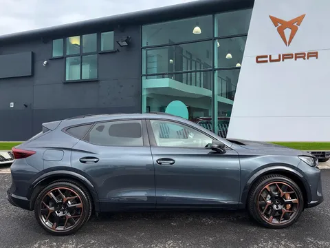 KT74VJC CUPRA Formentor 2.0 TSI 333 VZ3 5dr DSG 4Drive*** PANORAMIC SUNROOF*** Thumbnail #4