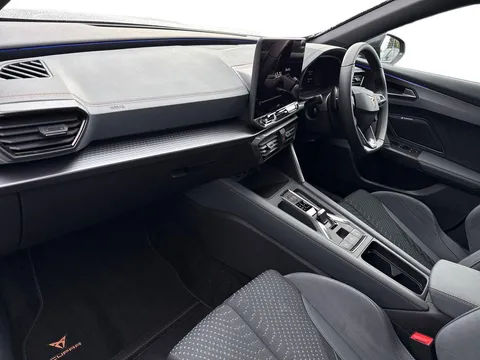 KT74VJC CUPRA Formentor 2.0 TSI 333 VZ3 5dr DSG 4Drive*** PANORAMIC SUNROOF*** Thumbnail #9