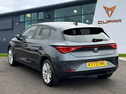 KY73VME SEAT Leon 1.5 TSI EVO SE Dynamic 5dr*** PANORAMIC SUNROOF*** Thumbnail #3