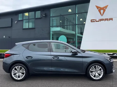 KY73VME SEAT Leon 1.5 TSI EVO SE Dynamic 5dr*** PANORAMIC SUNROOF*** Thumbnail #4