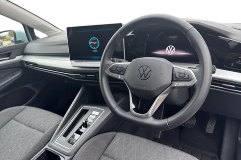 GF25HSX Volkswagen Golf 1.5 TSI 204 Match eHybrid 5dr DSG Thumbnail #15