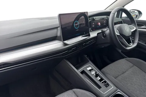 GF25HSX Volkswagen Golf 1.5 TSI 204 Match eHybrid 5dr DSG Thumbnail #16