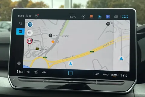 GF25HSX Volkswagen Golf 1.5 TSI 204 Match eHybrid 5dr DSG Thumbnail #18