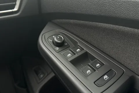 GF25HSX Volkswagen Golf 1.5 TSI 204 Match eHybrid 5dr DSG Thumbnail #22