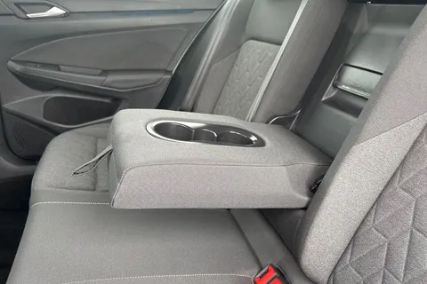 GF25HSX Volkswagen Golf 1.5 TSI 204 Match eHybrid 5dr DSG Thumbnail #30