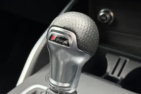 KP69VCW Audi Q2 1.5 TFSI CoD 35 S line S Tronic Euro 6 (s/s) 5dr Thumbnail #45