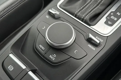 KP69VCW Audi Q2 1.5 TFSI CoD 35 S line S Tronic Euro 6 (s/s) 5dr Thumbnail #46