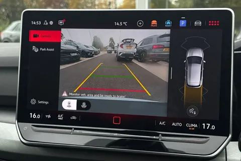 GF25HSX Volkswagen Golf 1.5 TSI 204 Match eHybrid 5dr DSG Thumbnail #45