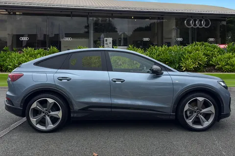 KS74CZX Audi Q4 e-tron Q4 Sportback Black Edition 45 e-tron  210,00 kW Thumbnail #4