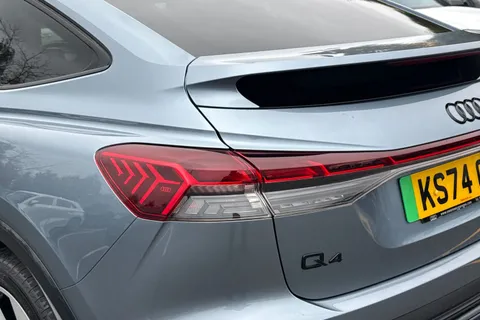 KS74CZX Audi Q4 e-tron Q4 Sportback Black Edition 45 e-tron  210,00 kW Thumbnail #8