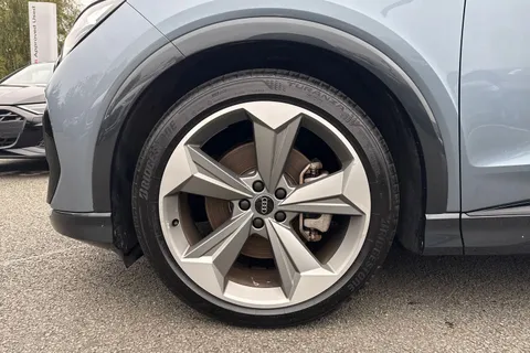 KS74CZX Audi Q4 e-tron Q4 Sportback Black Edition 45 e-tron  210,00 kW Thumbnail #10