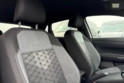 Volkswagen Polo 1.0 TSI R-Line Euro 6 (s/s) 5dr Thumbnail #24