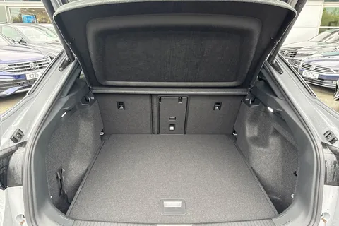 DA25BSU Volkswagen ID.5 128kW Max Pro 77kWh 5dr Auto | Heat Pump | Rear View Camera | Heated Seats Thumbnail #7