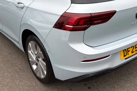 DF25AOT Volkswagen Golf 1.5 eTSI 150 Match 5dr DSG | Rear View Camera | Technology Pack Thumbnail #8