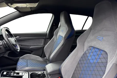 CK23SRX Volkswagen Golf 2.0 TSI 320 R 4Motion 5dr DSG **HARMON KARDON, WINTER PACK** Thumbnail #17