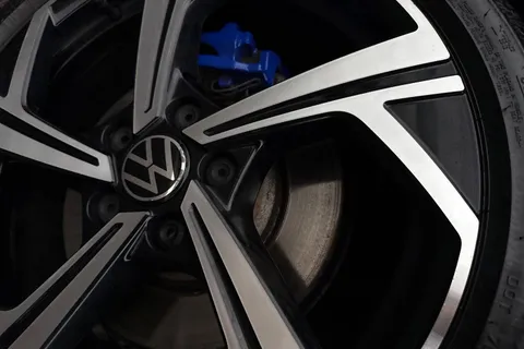 CK23SRX Volkswagen Golf 2.0 TSI 320 R 4Motion 5dr DSG **HARMON KARDON, WINTER PACK** Thumbnail #27