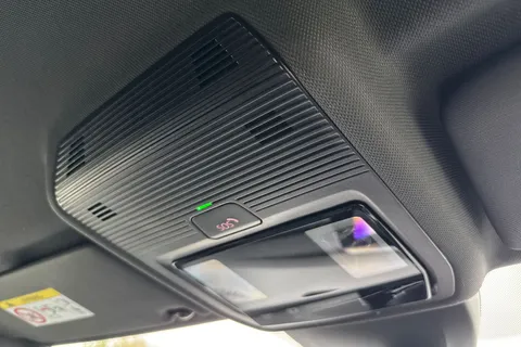 CK23SRX Volkswagen Golf 2.0 TSI 320 R 4Motion 5dr DSG **HARMON KARDON, WINTER PACK** Thumbnail #37