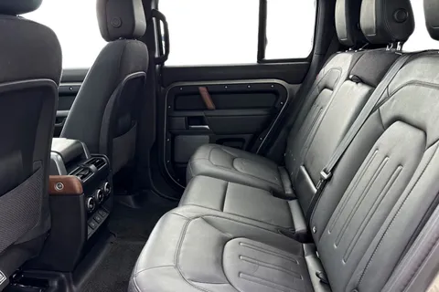 KJ24JNO Land Rover Defender 110 2.0 P400e 110 X 5dr Thumbnail #5