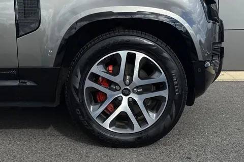 KJ24JNO Land Rover Defender 110 2.0 P400e 110 X 5dr Thumbnail #9